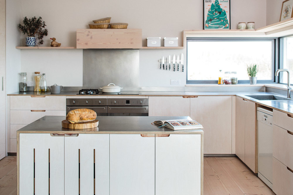 Contemporary Eco Kitchen in the Cotswolds homify Dapur Gaya Skandinavia