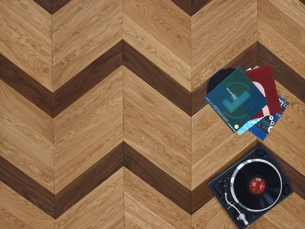 Amerikan Walnut & Oak Hungarian (French Herringbone) Parquet ŞERİFOĞLU PARKE Nowoczesne ściany i podłogi Wykładziny ścienne i podłogowe