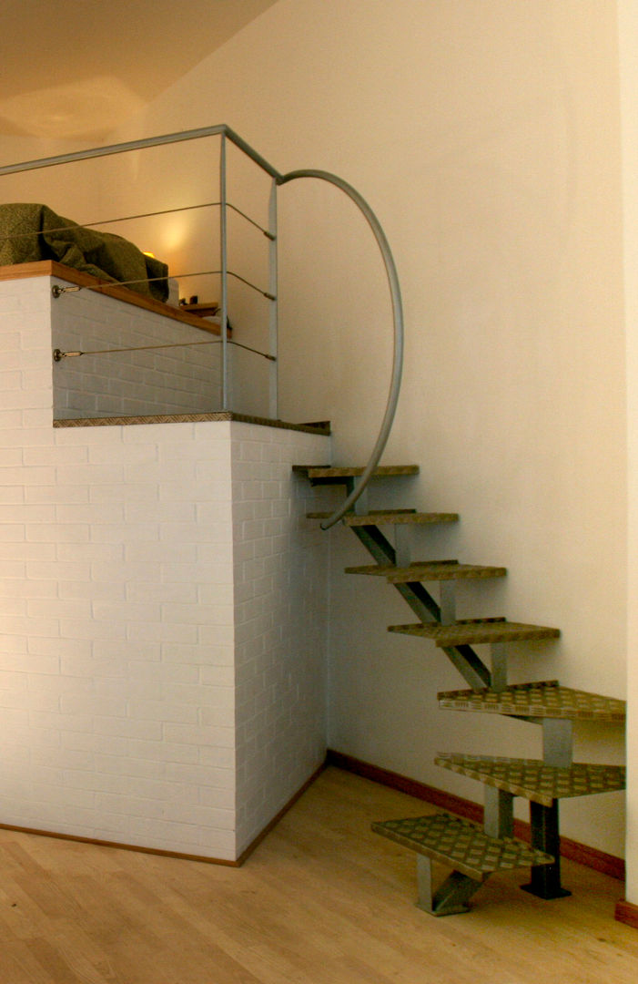 Vecchio casolare, Simone Grazzini Simone Grazzini Cầu thang Stairs