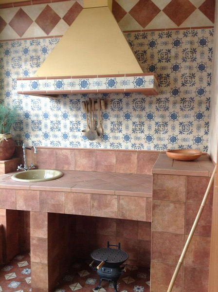 Azulejos rústicos, INTERAZULEJO INTERAZULEJO Rustic style kitchen