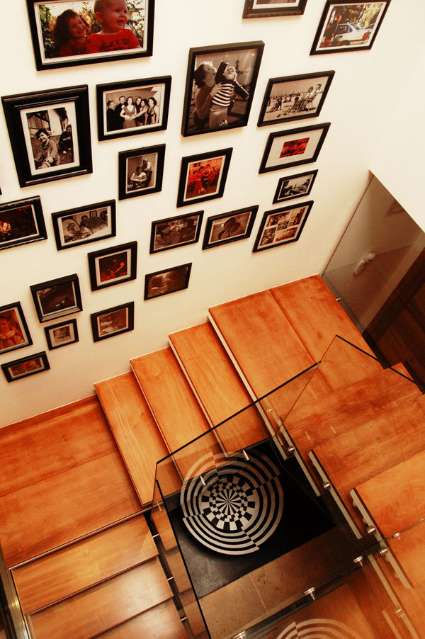 CASA MM | MM HOUSE, Sandro Clemes Sandro Clemes Modern corridor, hallway & stairs