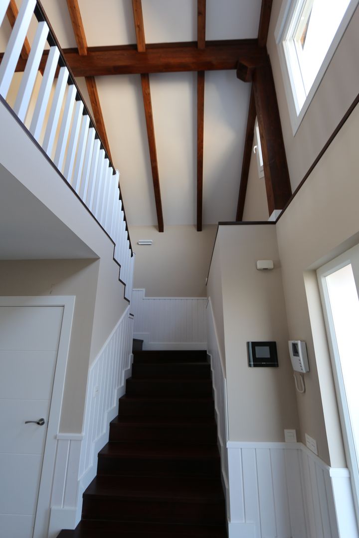 Casa en Paracuellos del Jarama, Canexel Canexel Classic style corridor, hallway and stairs