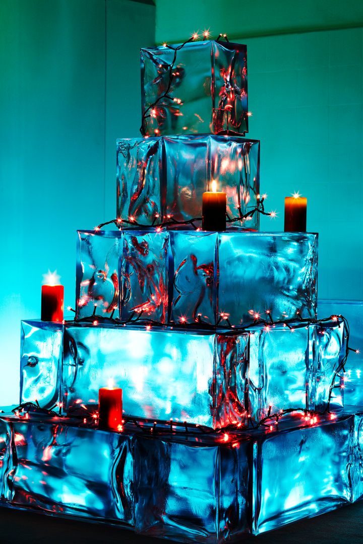 "Christmas tree" office building decoration LK Trading ltd/ Icefery Espacios comerciales Oficinas y locales comerciales