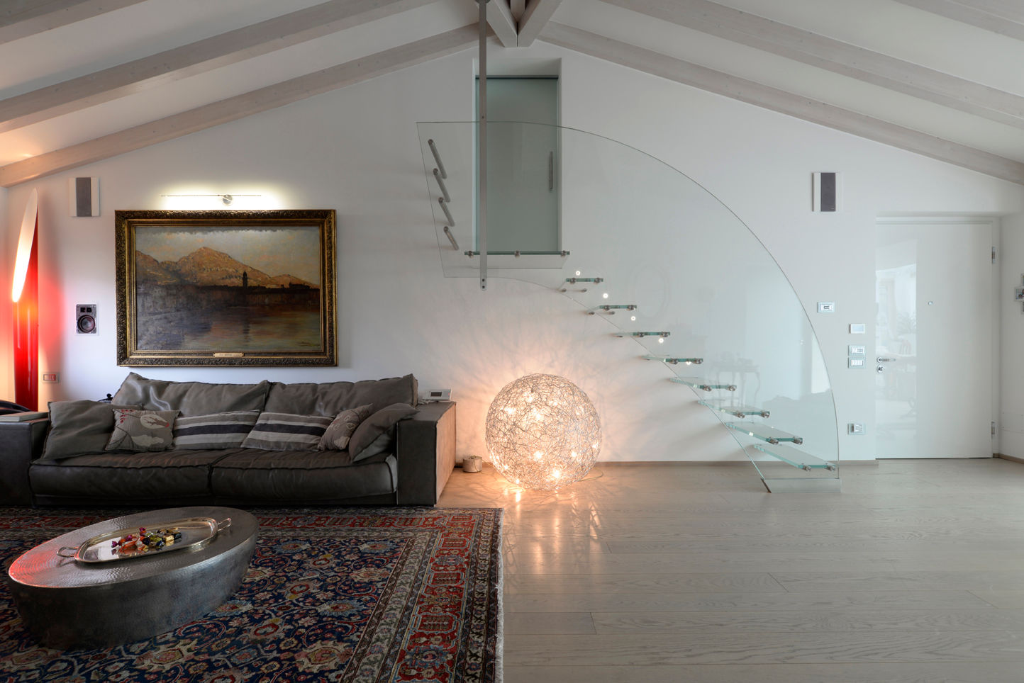 Il design incontra Riva del Garda grazie al Total Glass , Interbau Interbau Modern dining room
