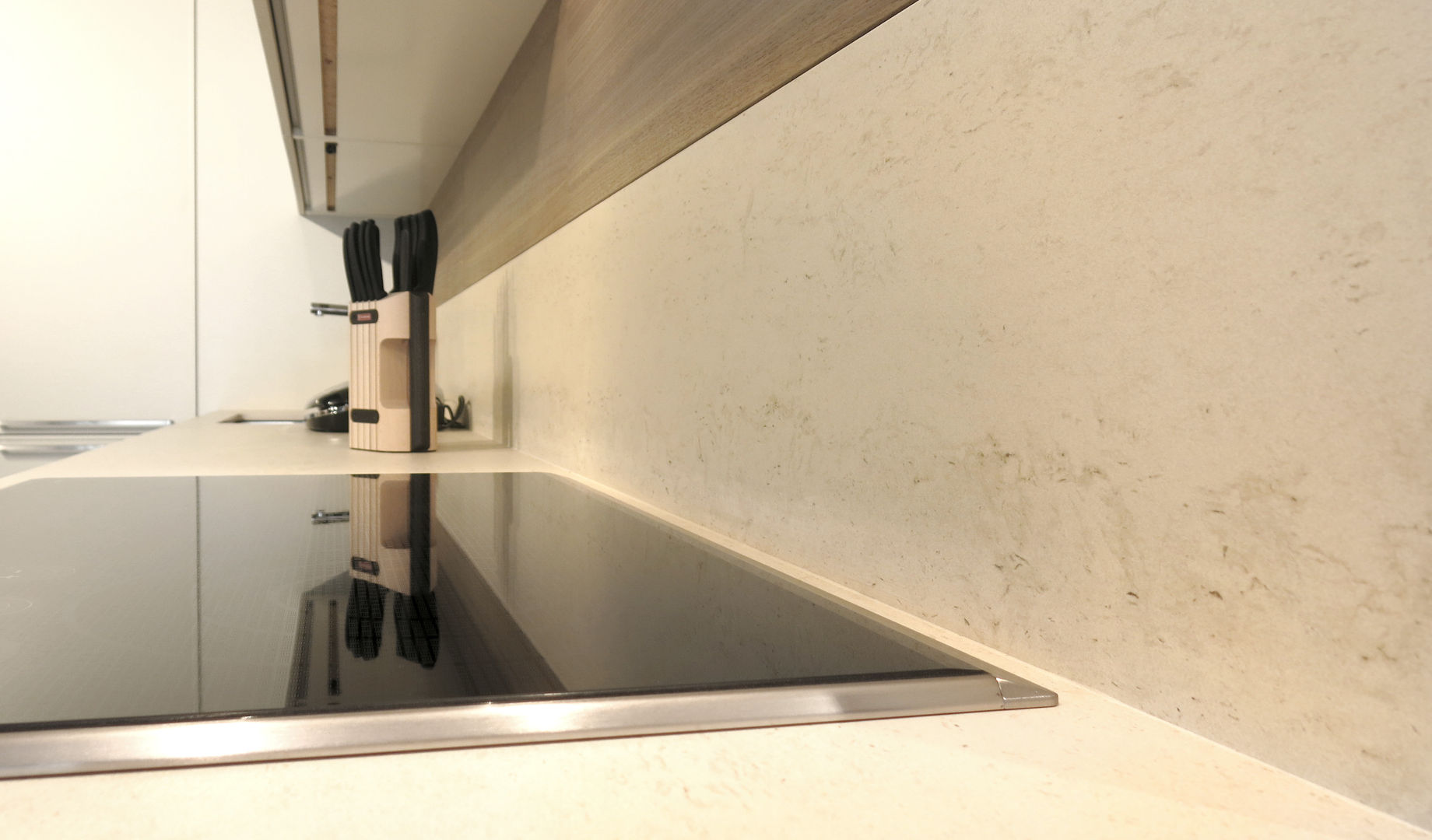 Encimeras dekton by Cosentino, lledo lledo Modern kitchen Bench tops