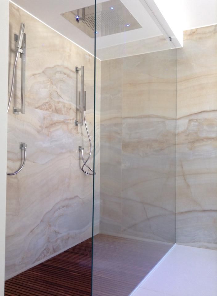 hause11 provincia di Caserta, studiozero studiozero Modern bathroom Bathtubs & showers