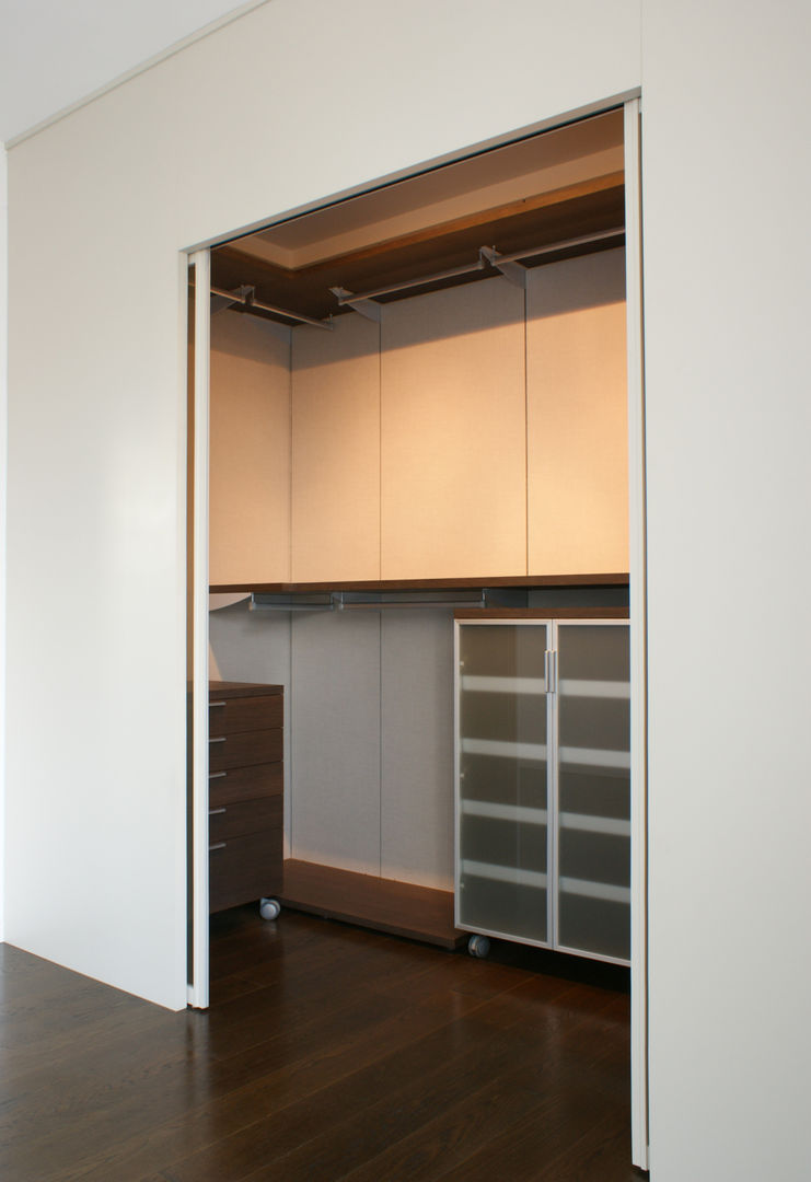 Appartamento a Milano, Gaia Brunello | in-photo Gaia Brunello | in-photo Modern style bedroom Wardrobes & closets