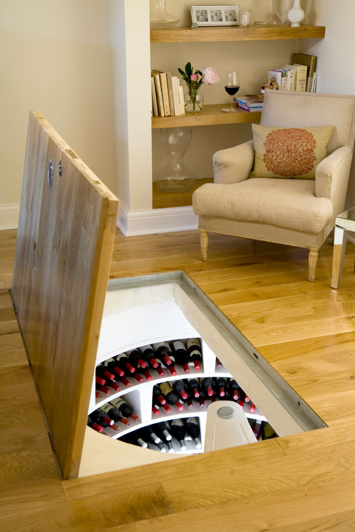 Spiral Cellar with Recessed Trap Door Spiral Cellars Bodegas de estilo rústico