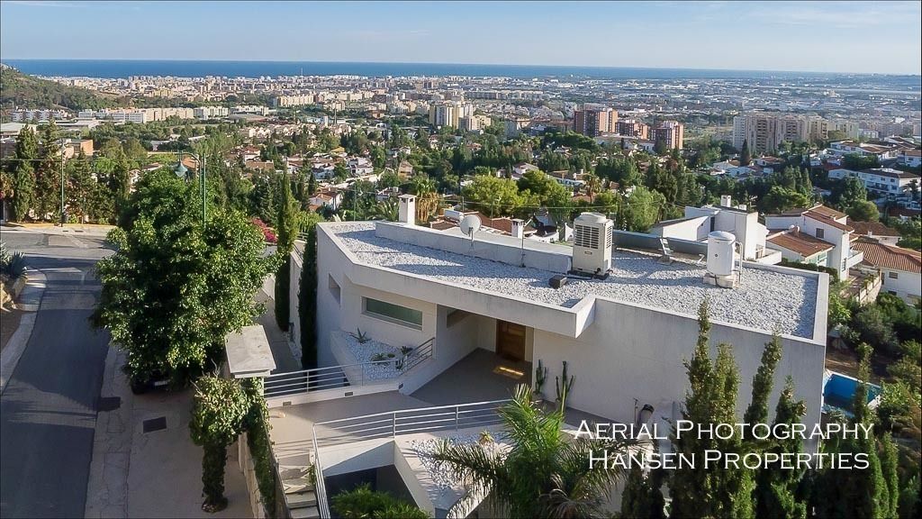 Villa Contemporanea en Málaga, Per Hansen Per Hansen モダンな 家