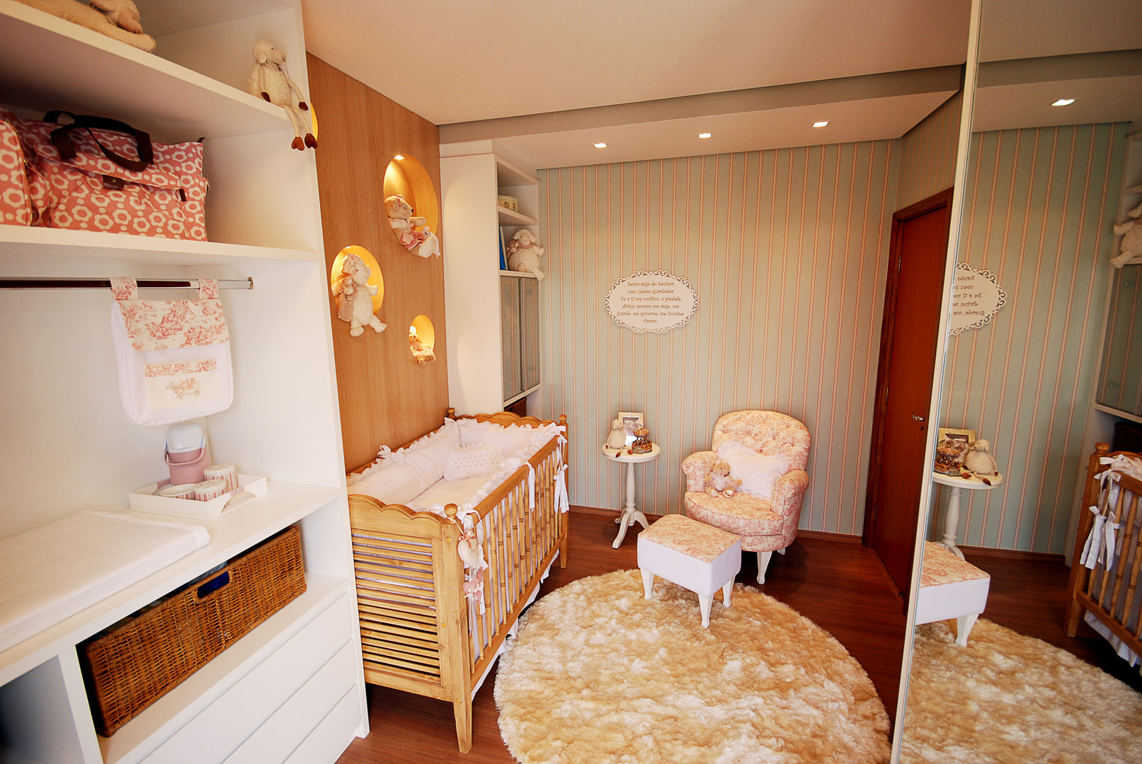 VF, Neoarch Neoarch Modern nursery/kids room