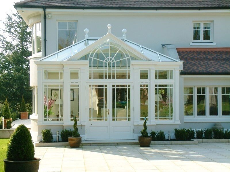 Hardwood Conservatory Hampton Windows Giardino d'inverno in stile classico