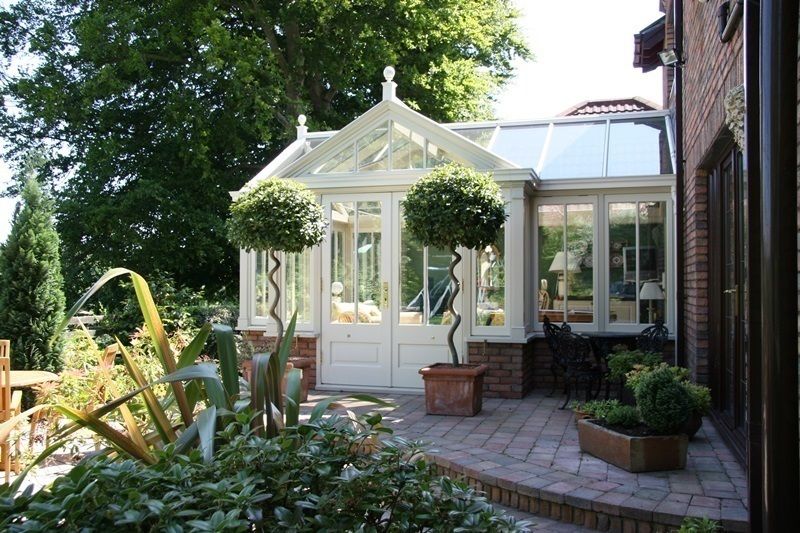 Hardwood Conservatory Hampton Windows เรือนกระจก