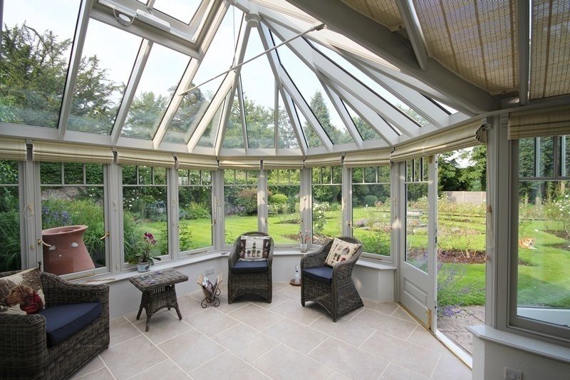 Hardwood Conservatory Hampton Windows Jardines de invierno de estilo clásico