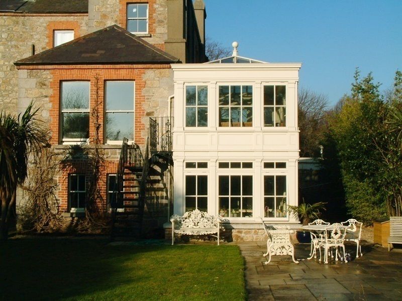 Hardwood Orangery Hampton Windows بيت زجاجي