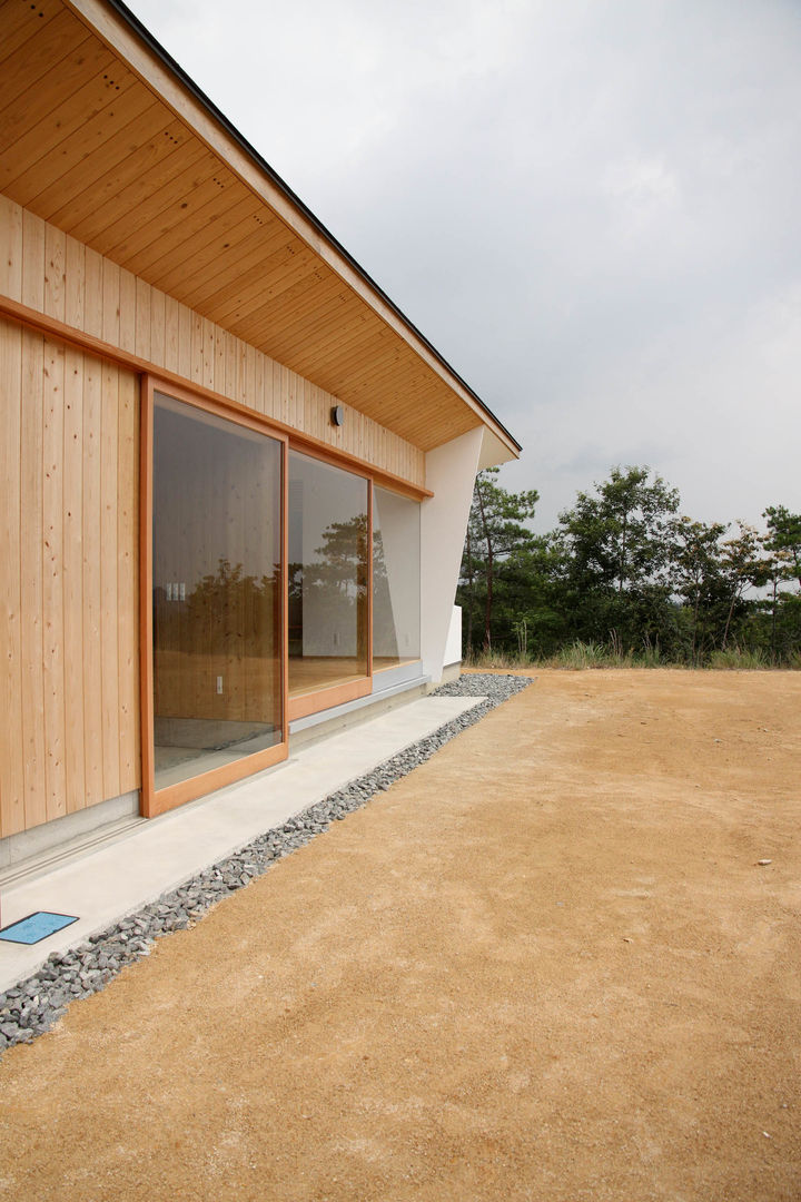 Hinanai Village House dygsa Modern houses