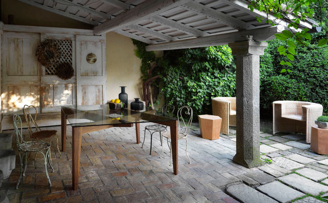 AUTOREGGENTE Table - HEXAGON Stool / Sidetable - CHARLOTTE Armchair CASAMANIA HORM FACTORY OUTLET Patios & Decks