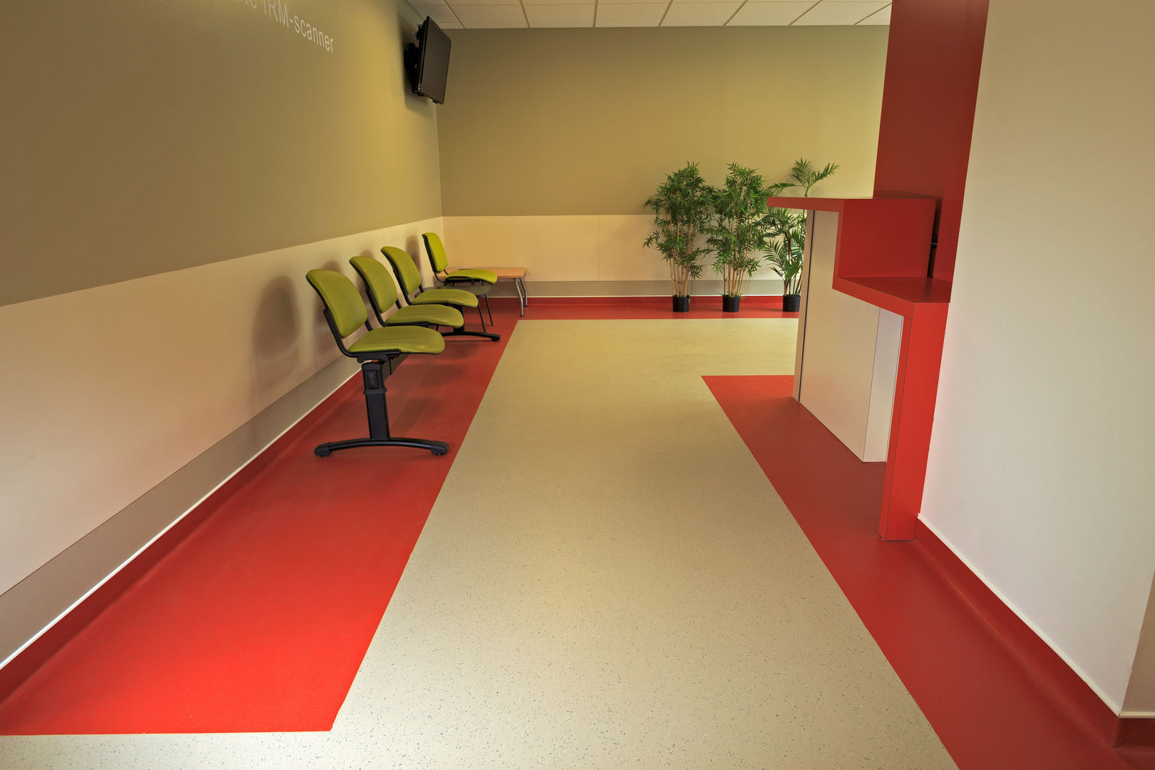 PAVIMENTOS PARA USO SANITARIO, PAVIMENTOS GERFLOR PAVIMENTOS GERFLOR Industrial style walls & floors Wall & floor coverings