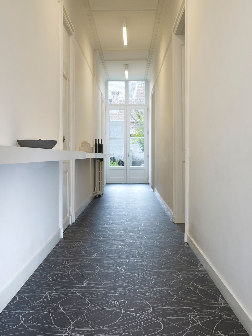 Artesia Avenue Floors Pareti & Pavimenti in stile moderno Rivestimenti pareti & Pavimenti