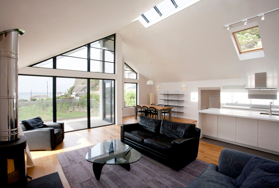 Grey Roofs, Crackington Haven, Cornwall homify غرفة المعيشة