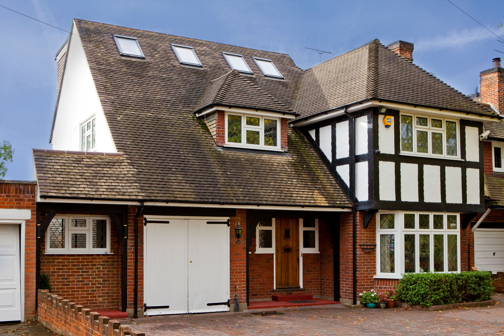 Wimbledon Loft Conversion , A1 Lofts and Extensions A1 Lofts and Extensions カントリーな 家