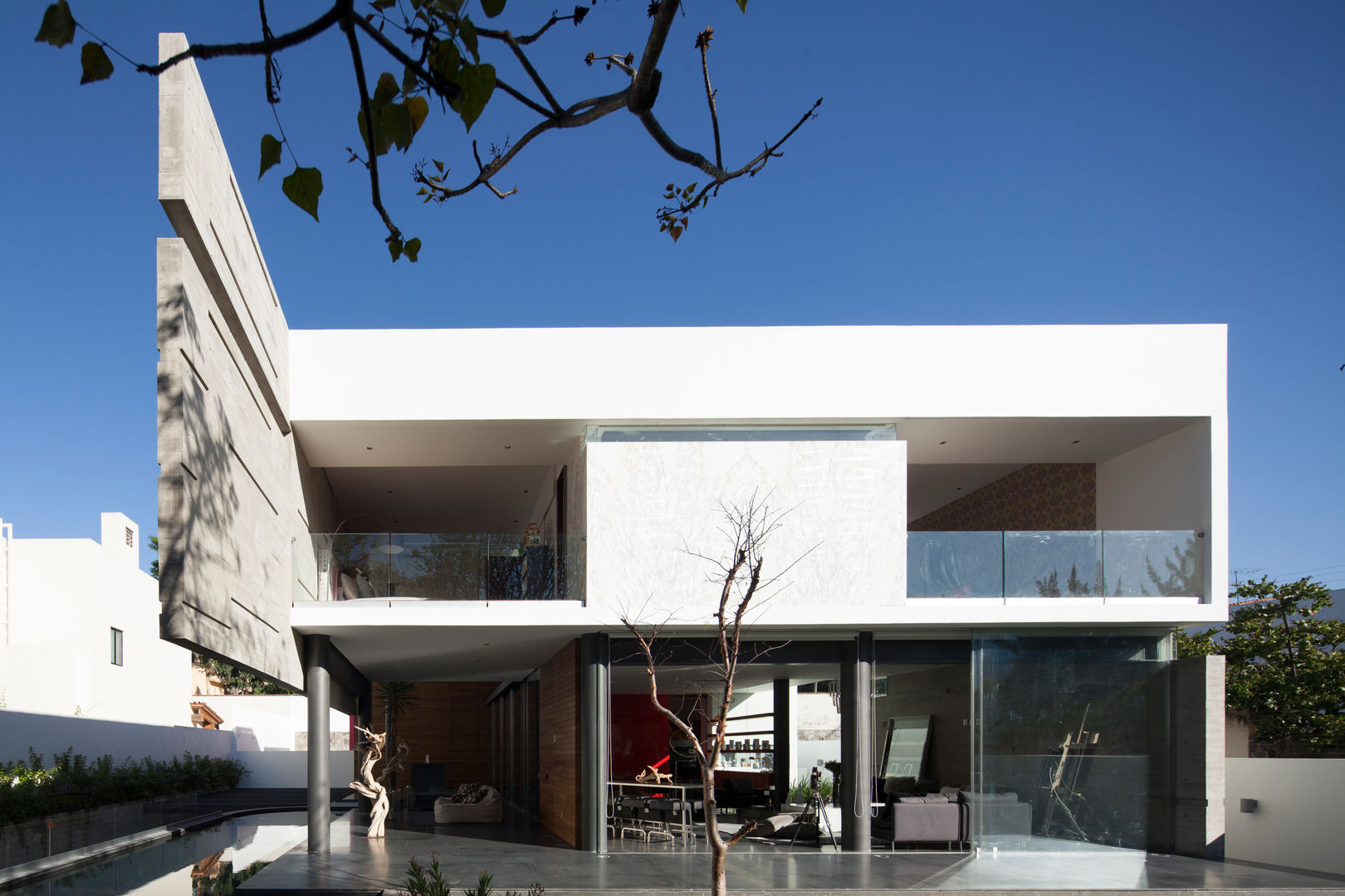 Casa Rinconada. Echauri Morales Arquitectos Casas minimalistas