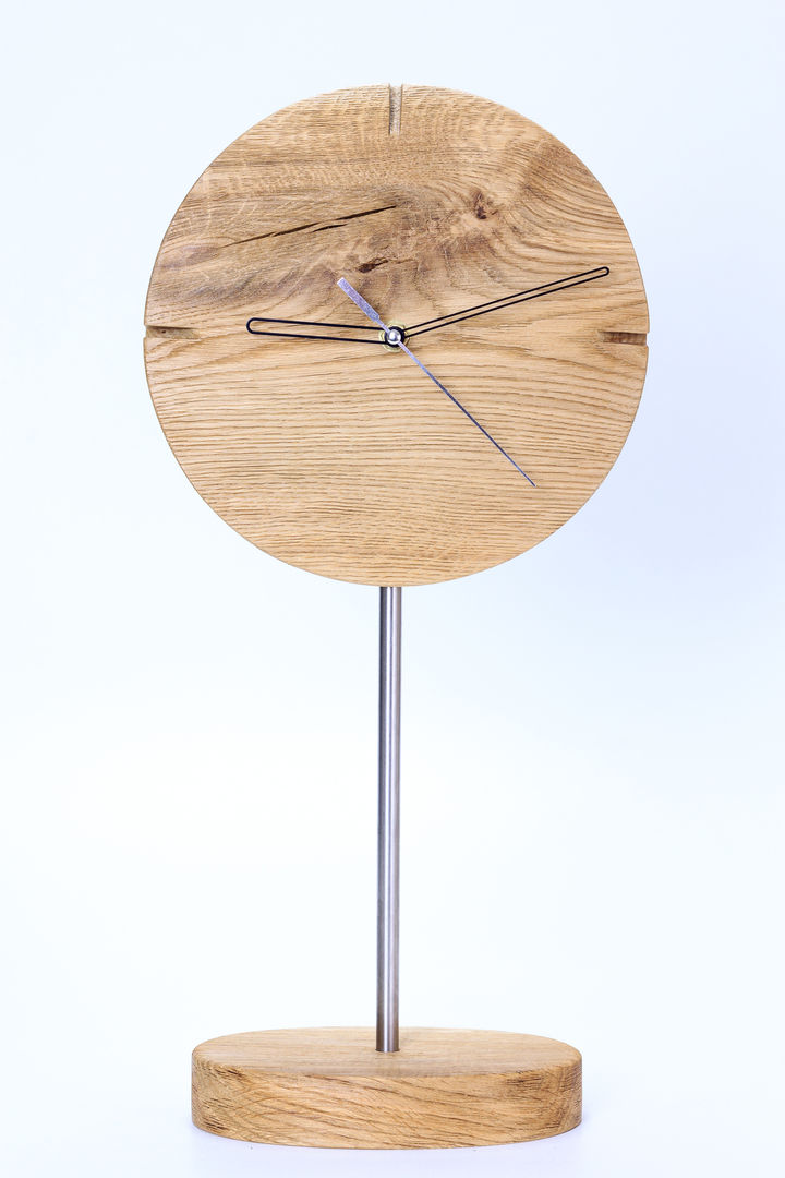 Clock with brushed and oiled oak "IO" Meble Autorskie Jurkowski Minimalist Oturma Odası Aksesuarlar & Dekorasyon