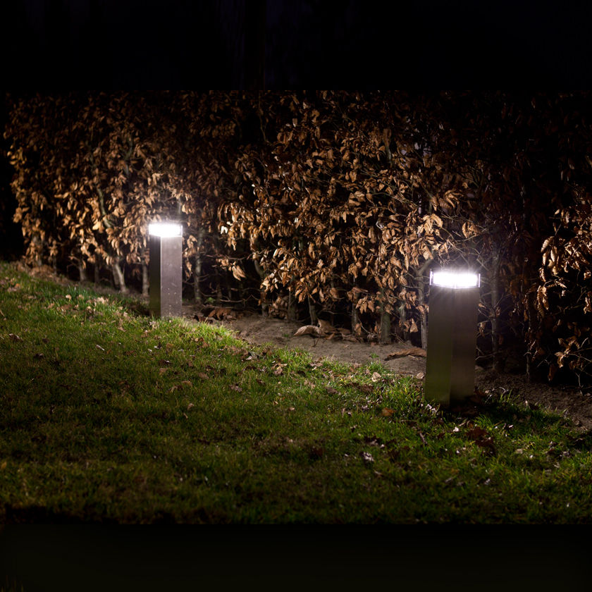 Propozycje aranżacji z wykorzystaniem lamp solarnych. Jeden wydatek, a oszczędności na lata !, SOLAR Lighting - Powered by Nature! SOLAR Lighting - Powered by Nature! Jardins modernos Ferro/Aço Iluminação