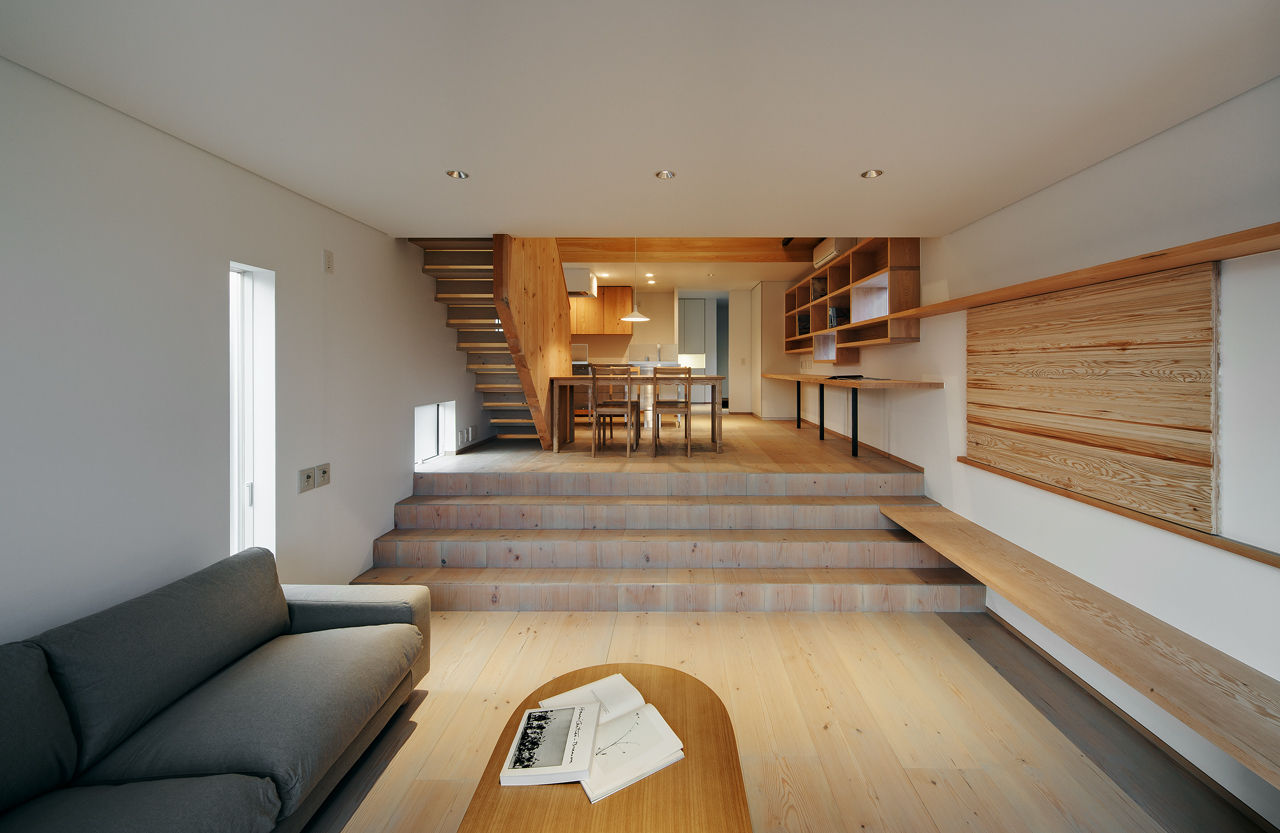 押部谷の家 コンパクトに楽しく住まう, 株式会社seki.design 株式会社seki.design Scandinavian style living room