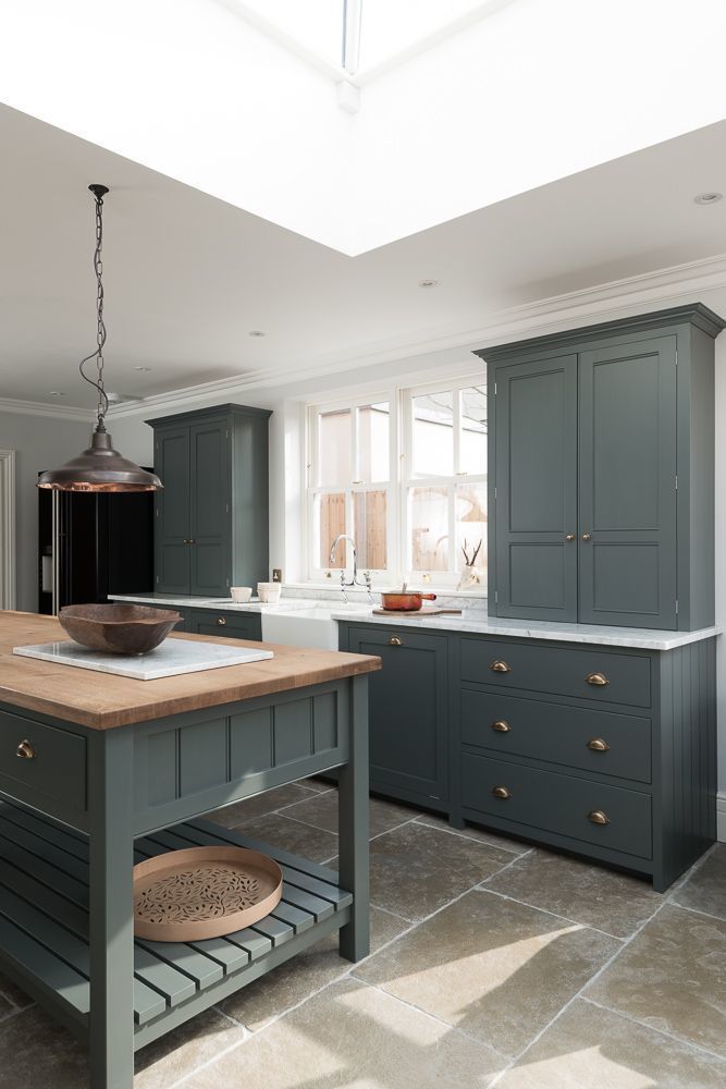 The Hampton Court Kitchen Floors of Stone Ltd Cozinhas campestres