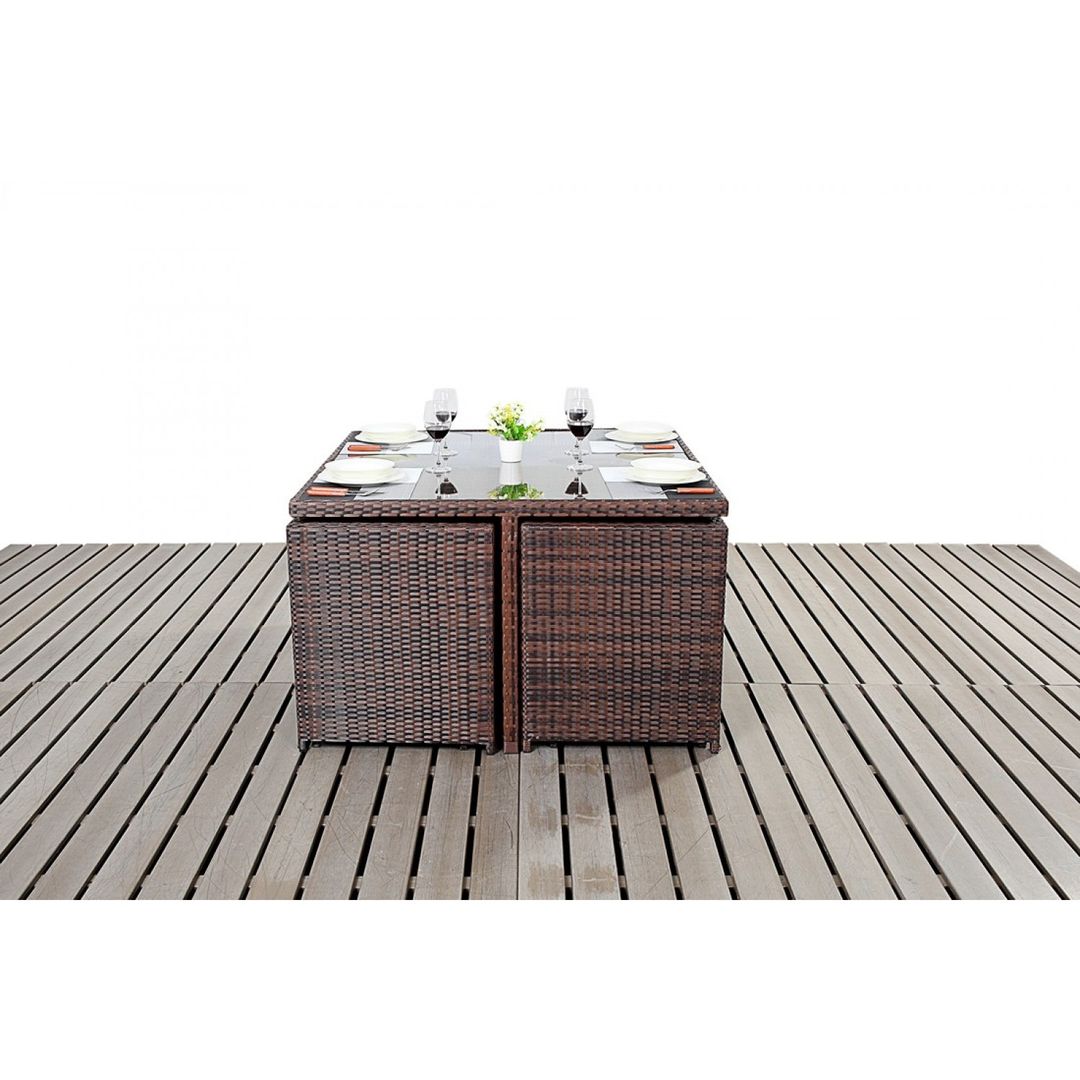 Bonsoni Cube 4 Piece Dining Set - Colour: Brown - Includes a Glass Top Table, Four armchairs With Extendable Back Rests and Four Footstools Rattan Garden Furniture homify حديقة أثاث