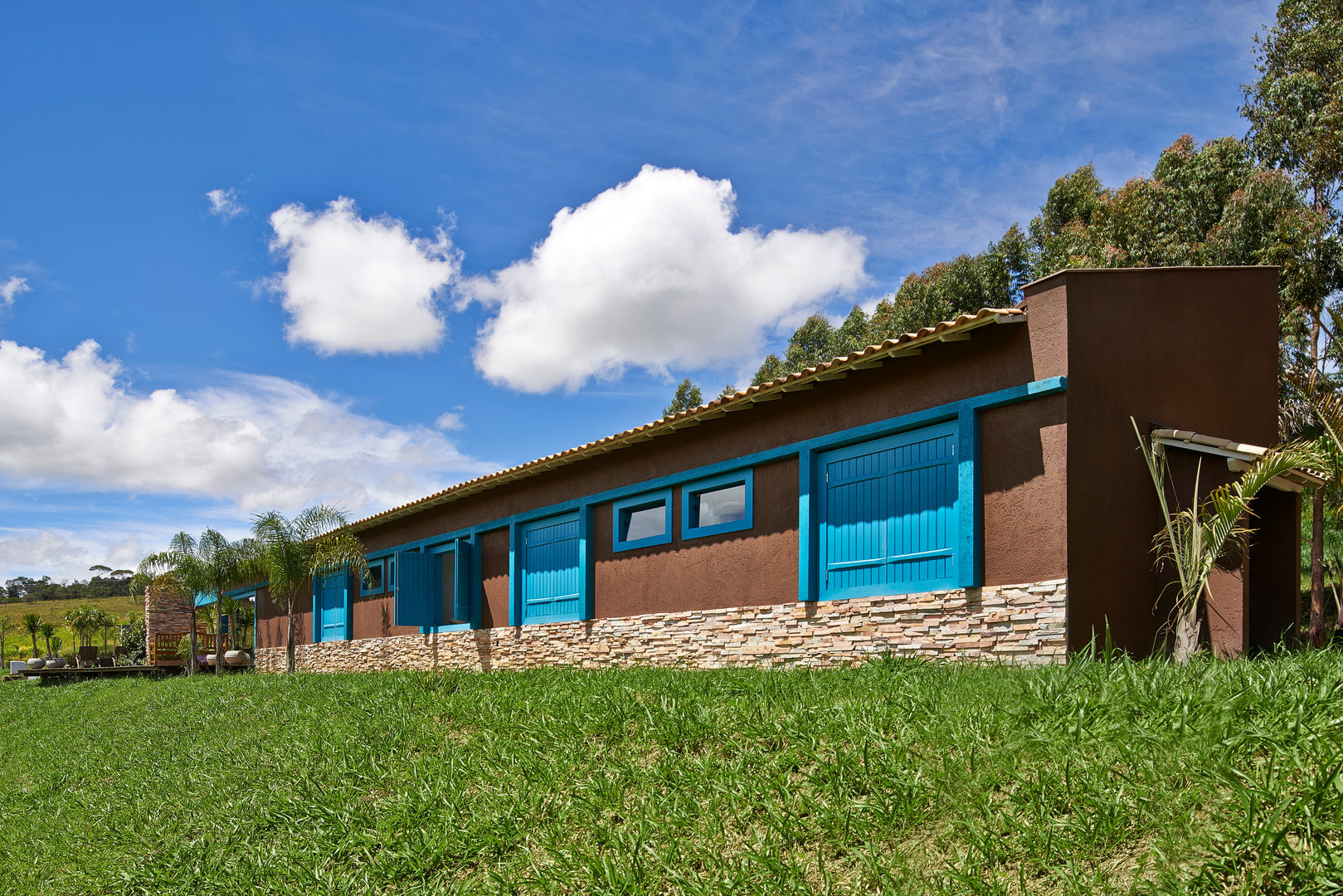 Sítio Ouro Preto - 32.000 m², Beth Marquez Interiores Beth Marquez Interiores Rustic style house