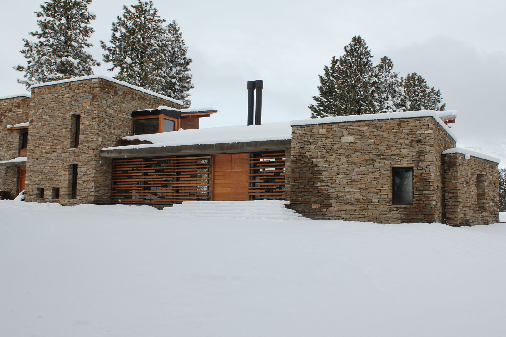 Casa Chapelco Golf - Patagonia Argentina, Aguirre Arquitectura Patagonica Aguirre Arquitectura Patagonica 모던스타일 주택