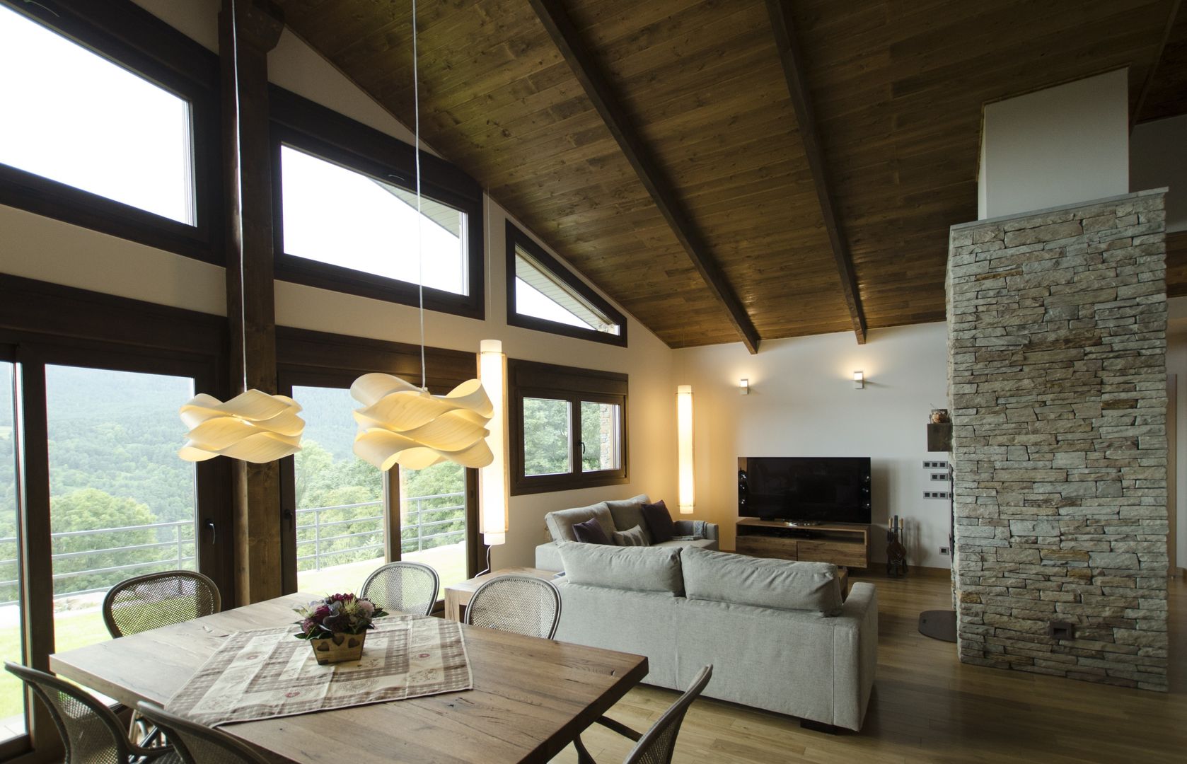 Casa Rústica en el Pirineo catalán, Canexel Canexel Rustic style living room