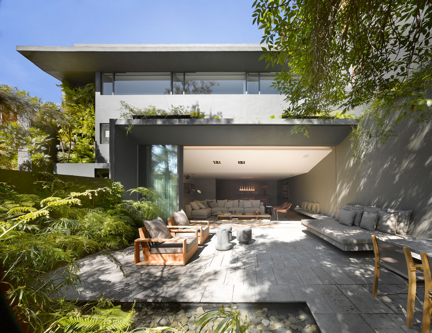 Casa Barrancas Ezequiel Farca Balcones y terrazas de estilo moderno