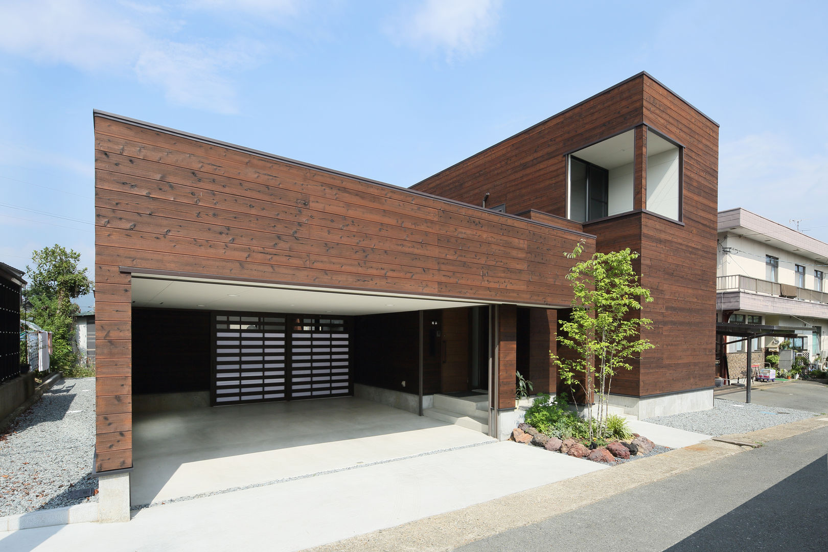 House in Fukuchiyama, arakawa Architects & Associates arakawa Architects & Associates Minimalist houses