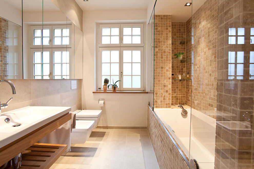 Sanierung Wohngebäude, xs-architekten xs-architekten Classic style bathroom