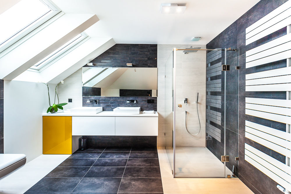 Dom z miętą, COCO Pracownia projektowania wnętrz COCO Pracownia projektowania wnętrz Minimalist style bathroom