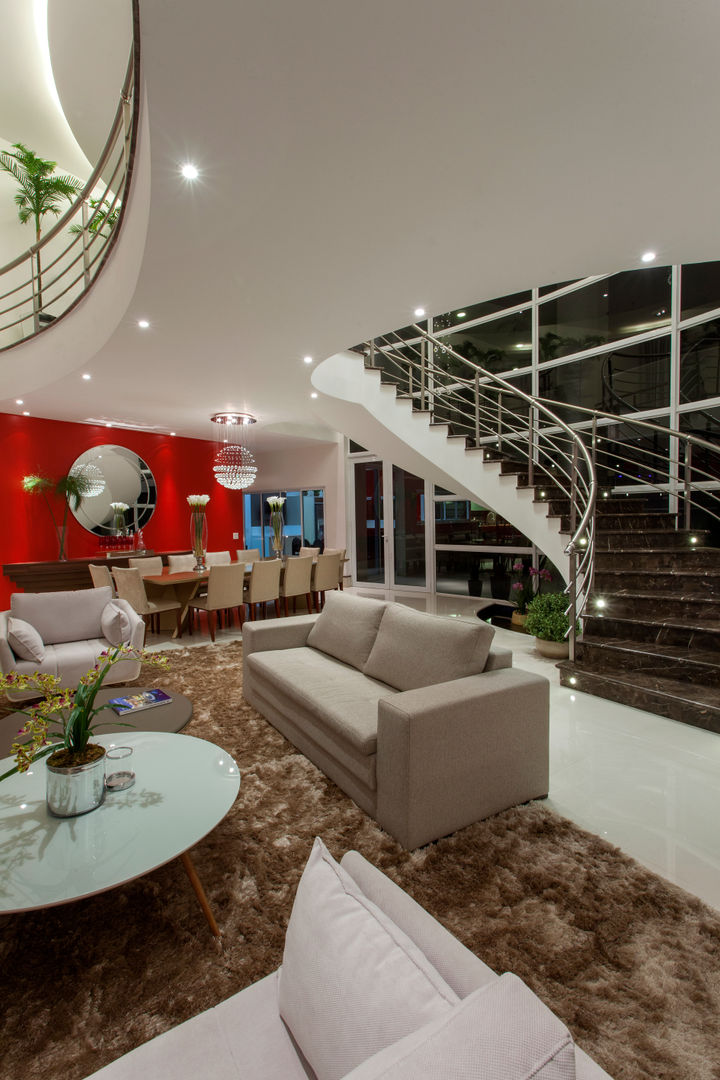 homify Pasillos, vestíbulos y escaleras modernos