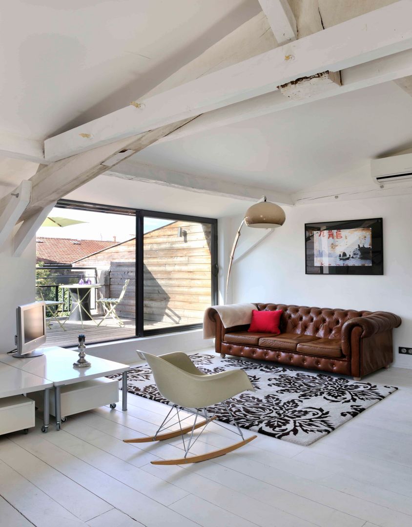 loft sous les toits à Bordeaux, Loftsdesign Loftsdesign بلكونة أو شرفة