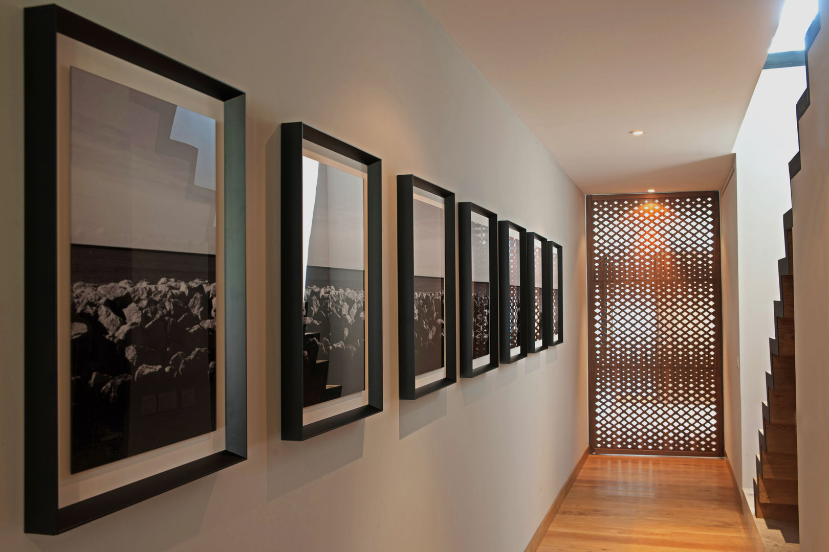 PH Andersen , Faci Leboreiro Arquitectura Faci Leboreiro Arquitectura Modern corridor, hallway & stairs