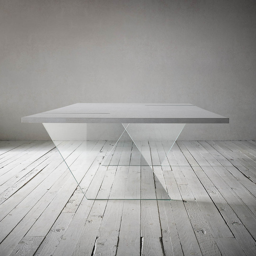 'Fly' Veneered blockboard table with glass legs by Sedit homify Modern dining room Tables