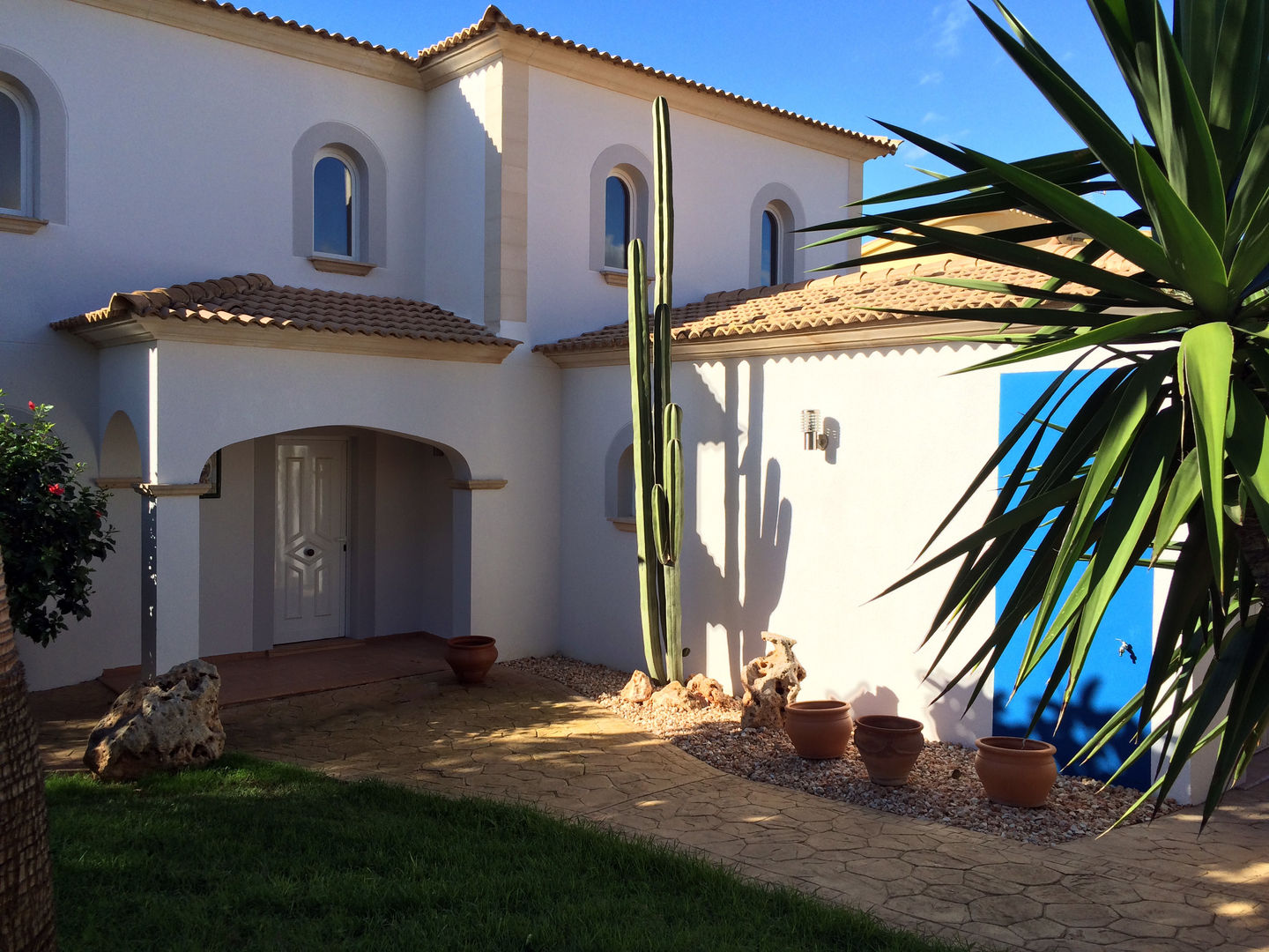 Wunderschönes Meerblick Chalet im maritimen Stil, INSIDE tp INSIDE tp Casas de estilo mediterráneo