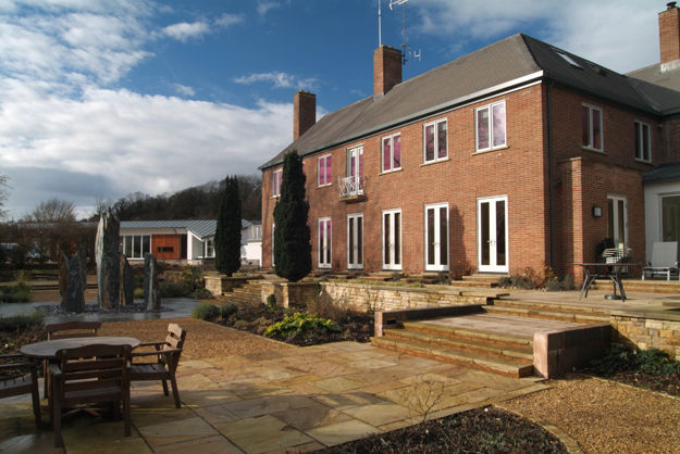 A Traditional English Country House: Lofties, Rayner Davies Architects Rayner Davies Architects Pool