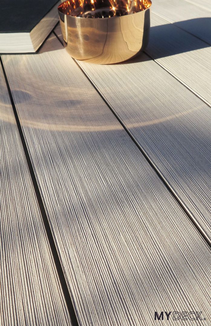 Bildschöne Terrassendielen für Ihre Außenfläche, MYDECK GmbH MYDECK GmbH Murs & Sols minimalistes Revêtements de mur et de sol