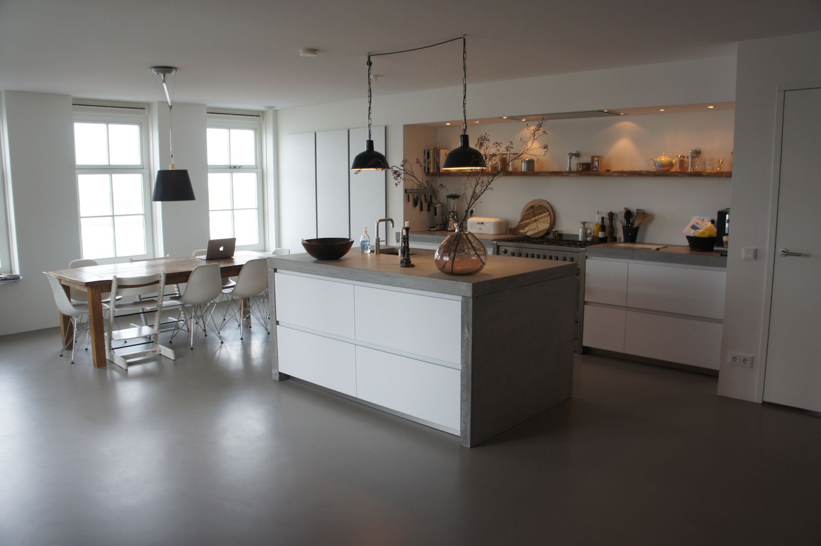 Keukens voorzien van een gietvloer, Design Gietvloer Design Gietvloer Cocinas de estilo moderno