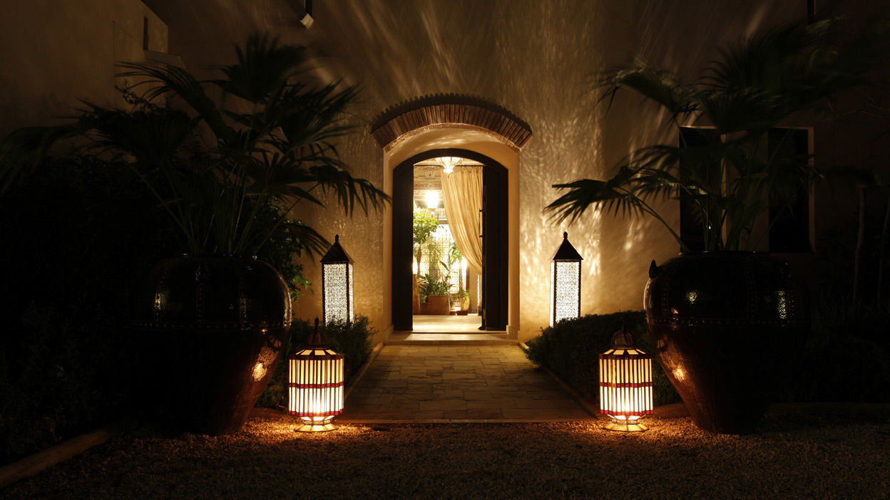 Private Villa, Morocco, Moroccan Bazaar Moroccan Bazaar Jardins mediterrâneos Iluminação