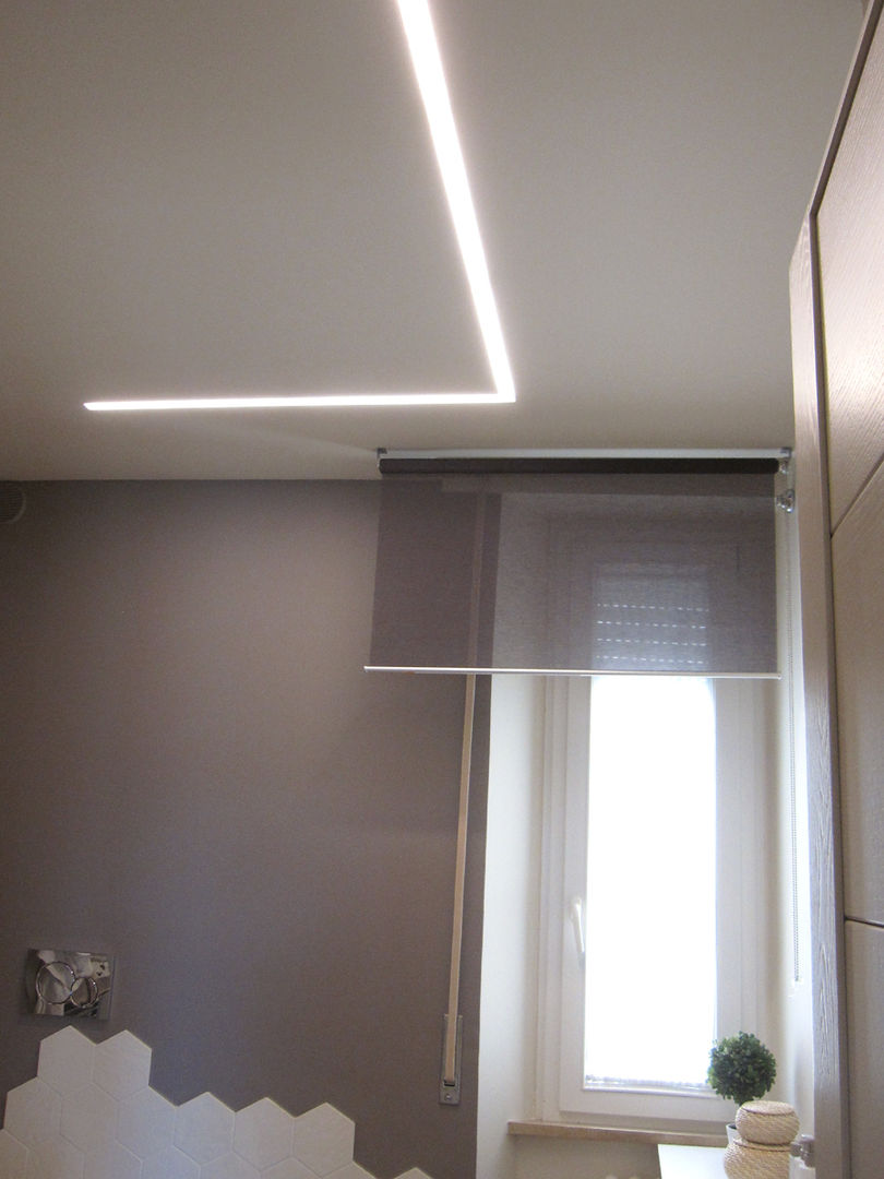 casa vintage, Laura Canonico Architetto Laura Canonico Architetto Modern bathroom Lighting