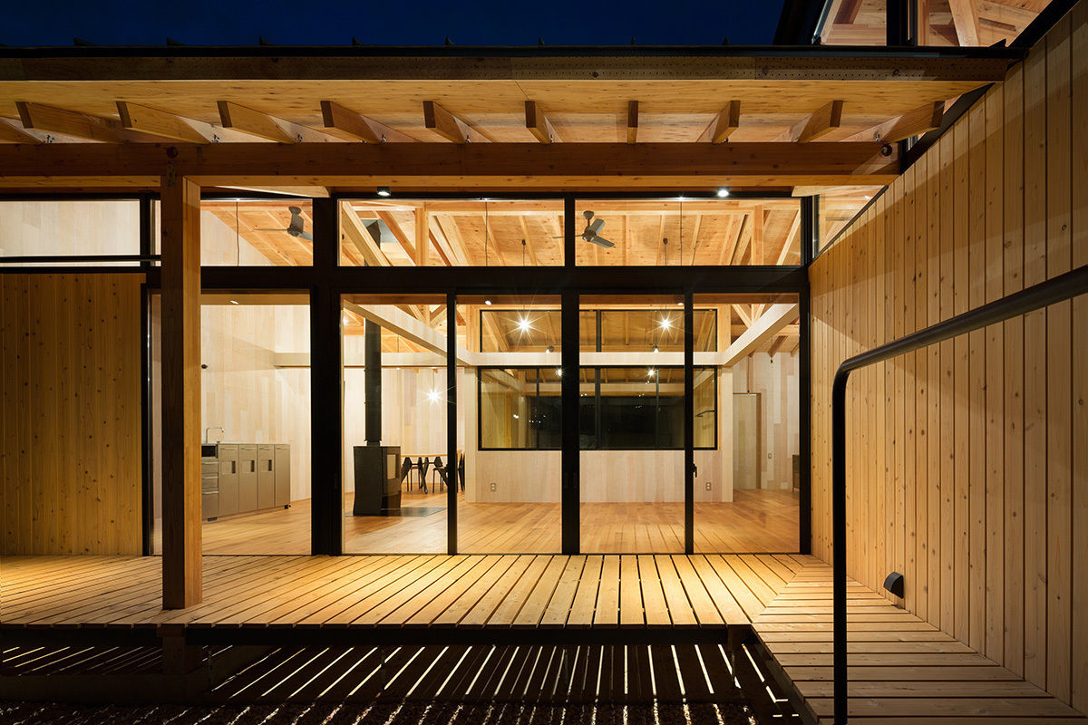 Qilin, 松島潤平建築設計事務所 / JP architects 松島潤平建築設計事務所 / JP architects Casas de estilo ecléctico