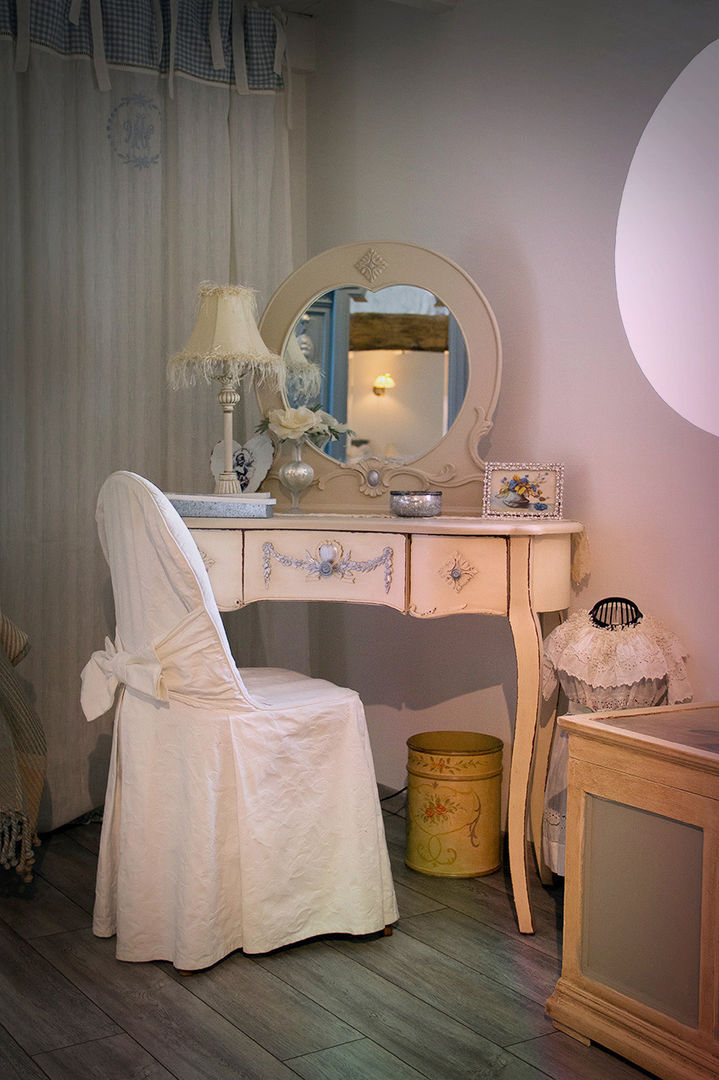 Ferme Loiret, Maurine Tric Maurine Tric Bedroom Dressing tables