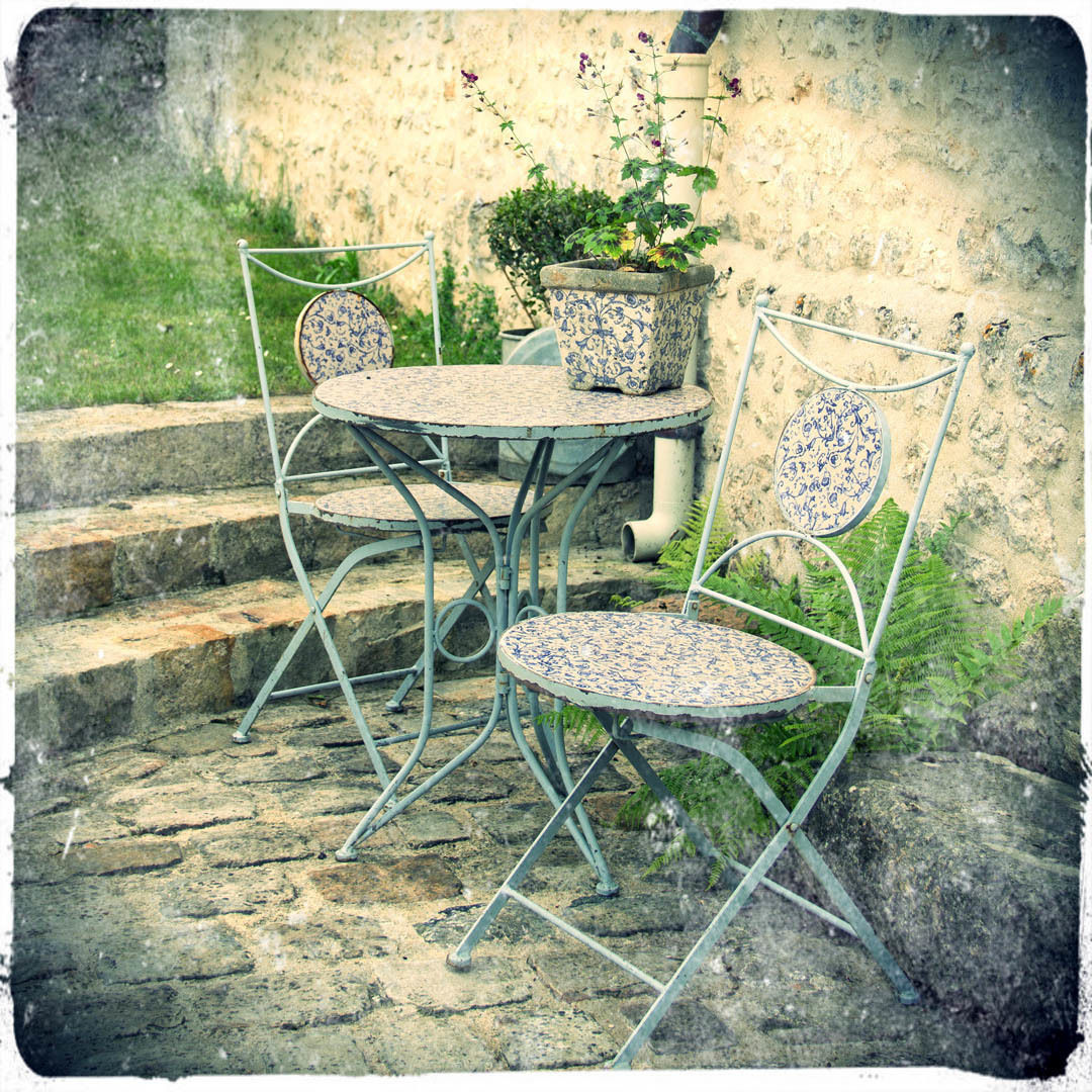 Ferme Loiret, Maurine Tric Maurine Tric Rustic style garden Furniture